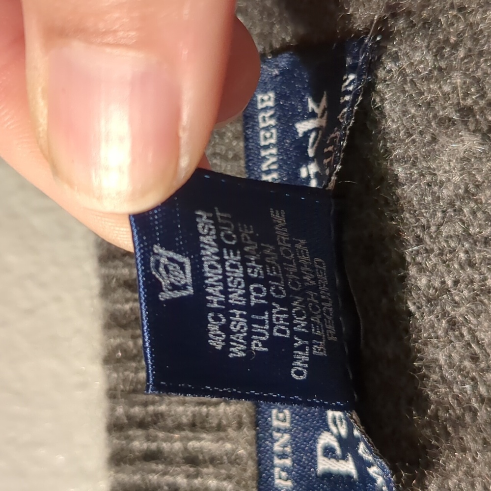L Paul Fredrick 100% Cashmere Fine 2 Ply 44 - Picture 7 of 8